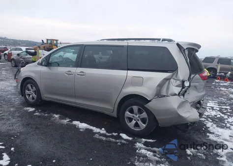2015 Toyota Sienna Le 8 Passenger from USA, damaged, VIN 5TDKK3DC1FS570202